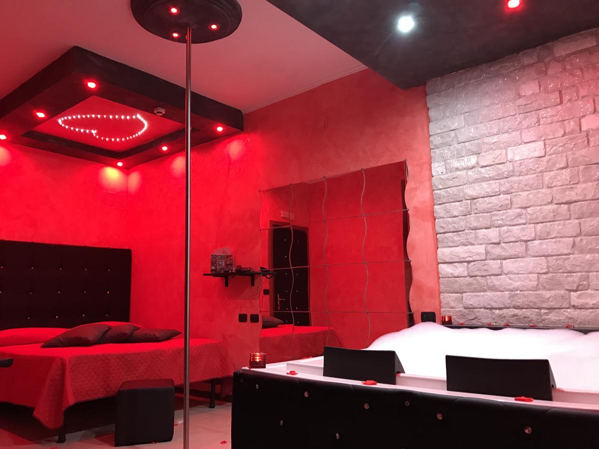 Hotel Joy Castel Volturno Zewnętrze zdjęcie