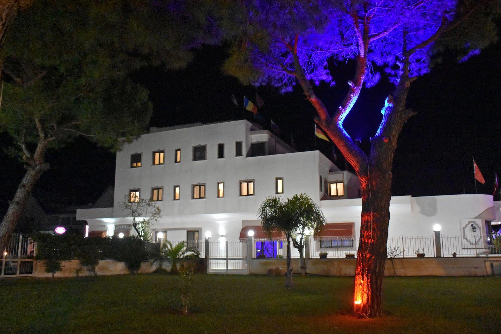 Hotel Joy Castel Volturno Zewnętrze zdjęcie