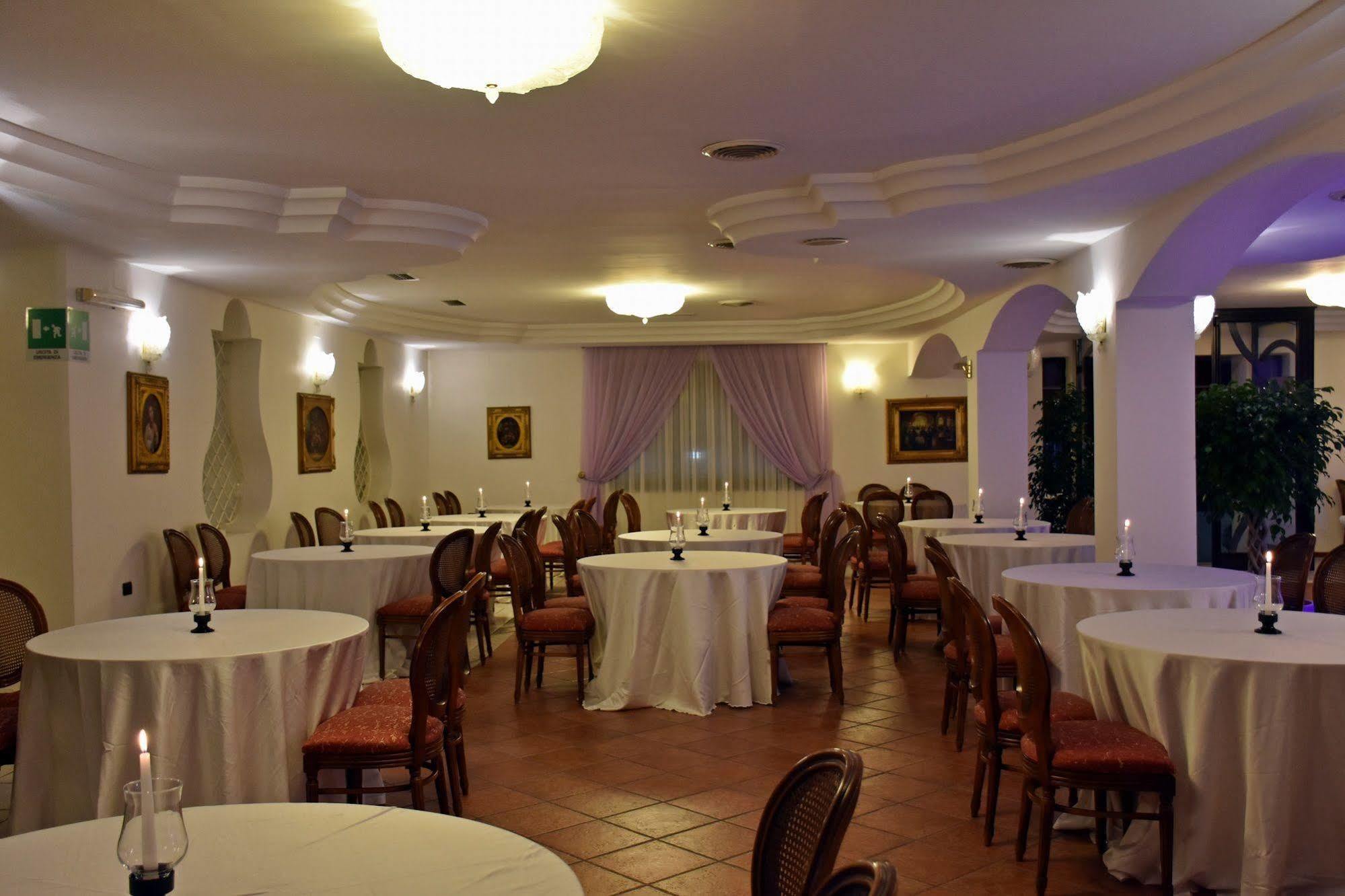 Hotel Joy Castel Volturno Zewnętrze zdjęcie