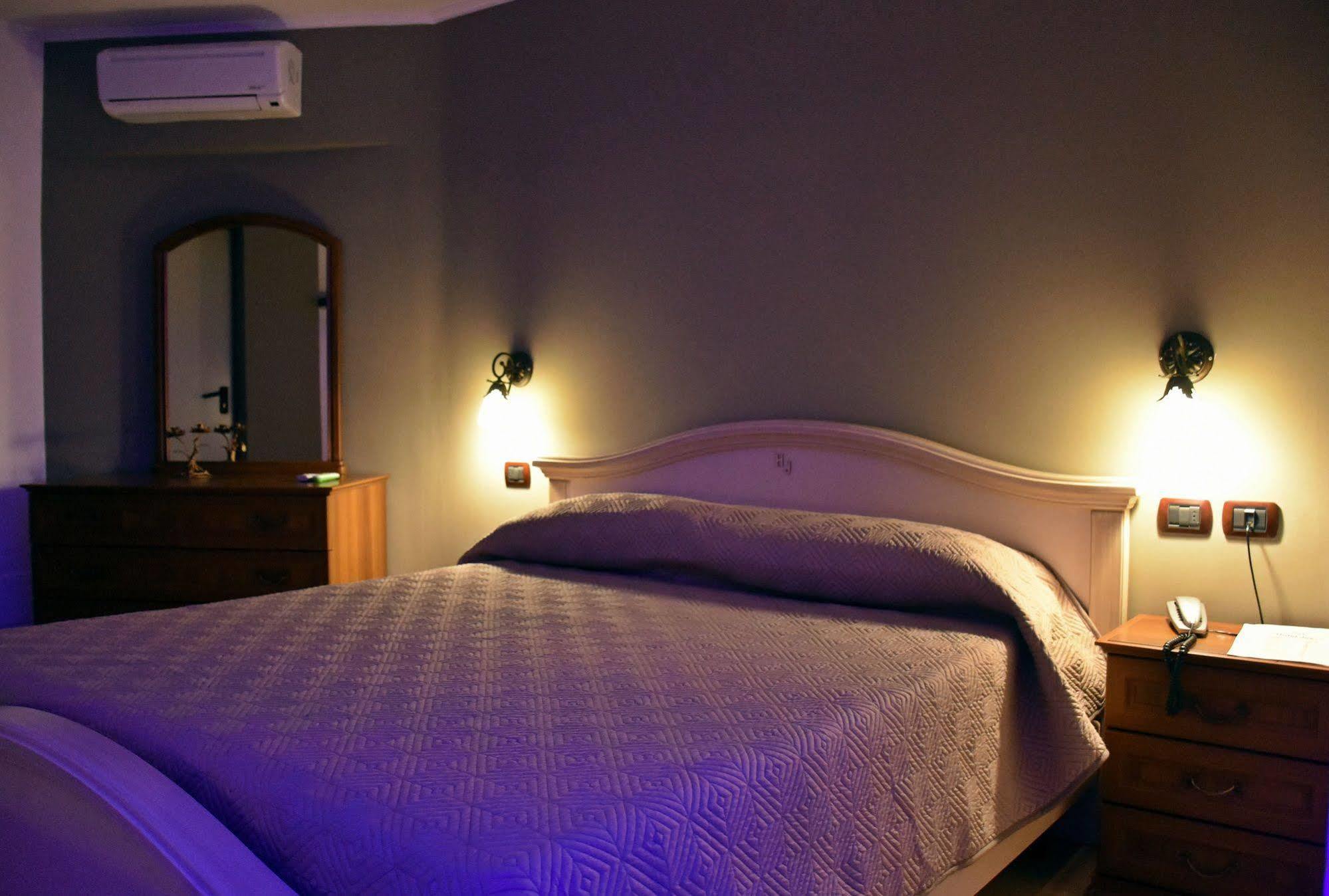 Hotel Joy Castel Volturno Zewnętrze zdjęcie