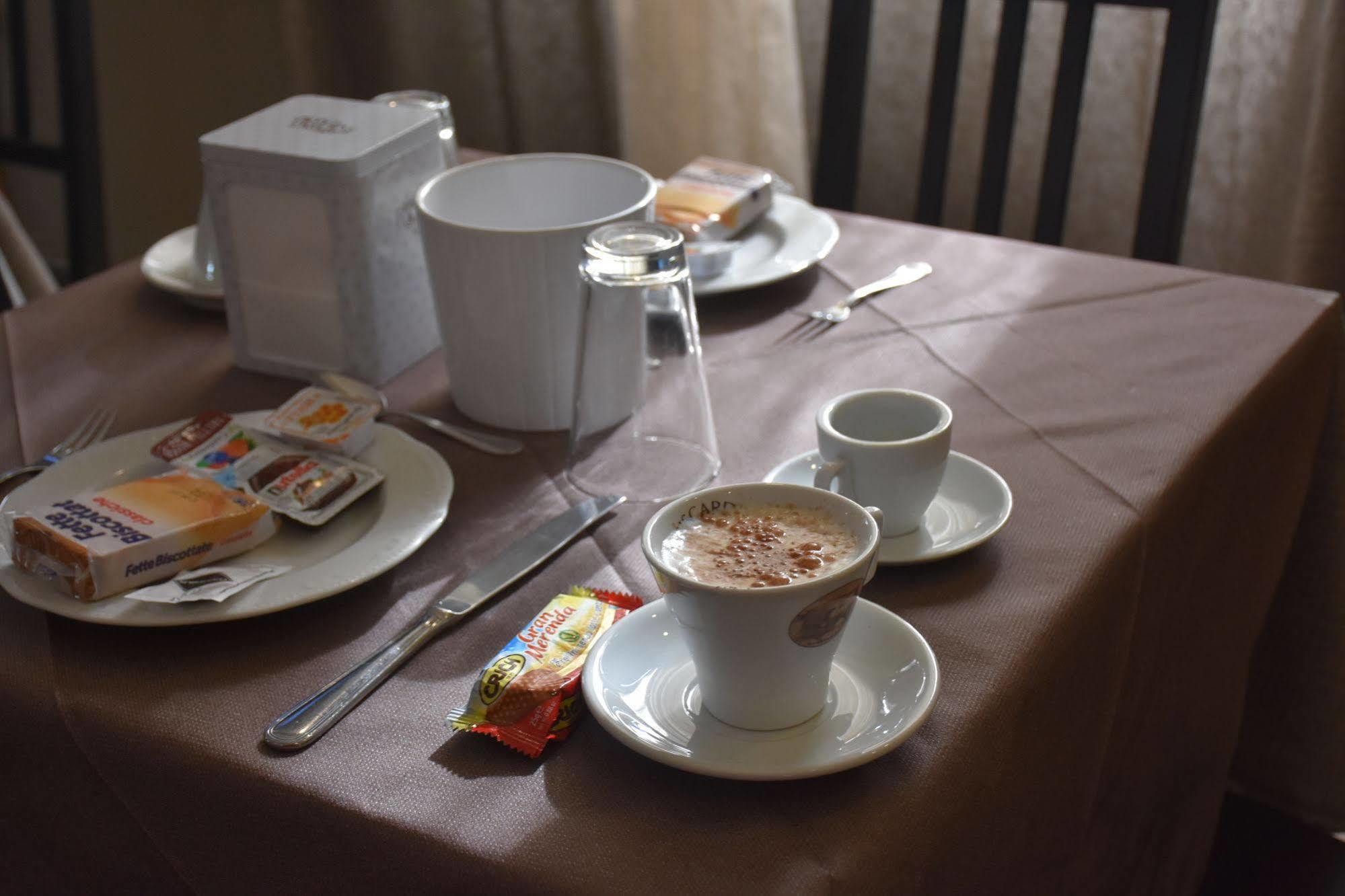 Hotel Joy Castel Volturno Zewnętrze zdjęcie